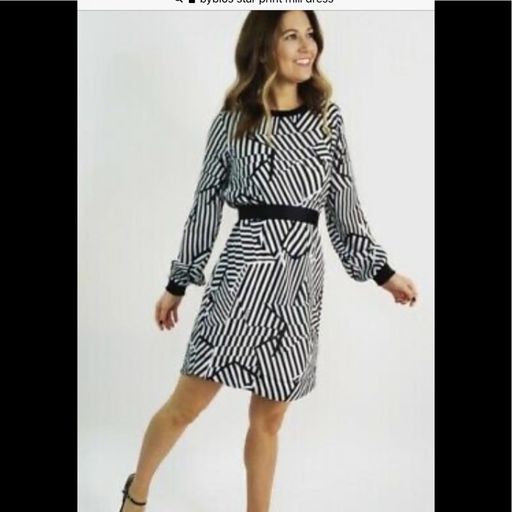 Byblos star print mini dress .NWT.‎ Retail 300